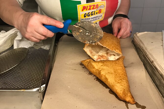 Flavors of Naples Decumani Street Food and Sightseeing Tour - Visiting the Historic Music School: Museo del Conservatorio San Pietro a Majella