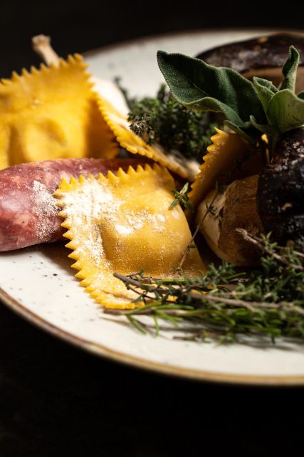 Florence: Art of Pasta Cooking Workshop with Food and Wine - Traditional Sauces and Pairing with Local Wines