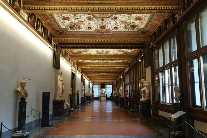 Florence: Early morning semi-private Uffizi Gallery guided experience - Inside the Uffizi: Highlights of the Itinerary
