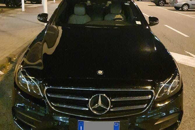 Florence hotels to Florence Airport (FLR) - Departure Private Transfer - Luxury Vehicles Fully Equipped for All Weather Conditions