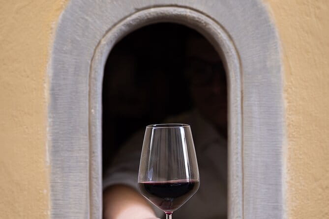 Florence Luxury Wine Tasting Experience and cold cuts & sommelier - An Intimate Tour with Expert Guidance and Authentic Wines