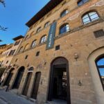 Florence: Moda & Fashion Luxury Tour with Local Guide Expert - Starting Point at Neptune Fountain in Florence’s Historic Center