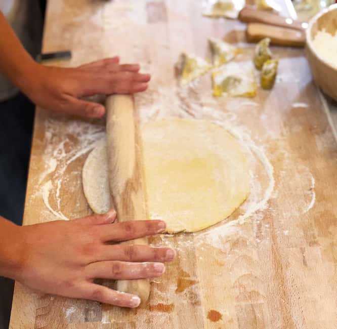 Florence: Pasta Class with Unlimited Wine for Couples only - An Intimate Setting in Florence’s Historic Center
