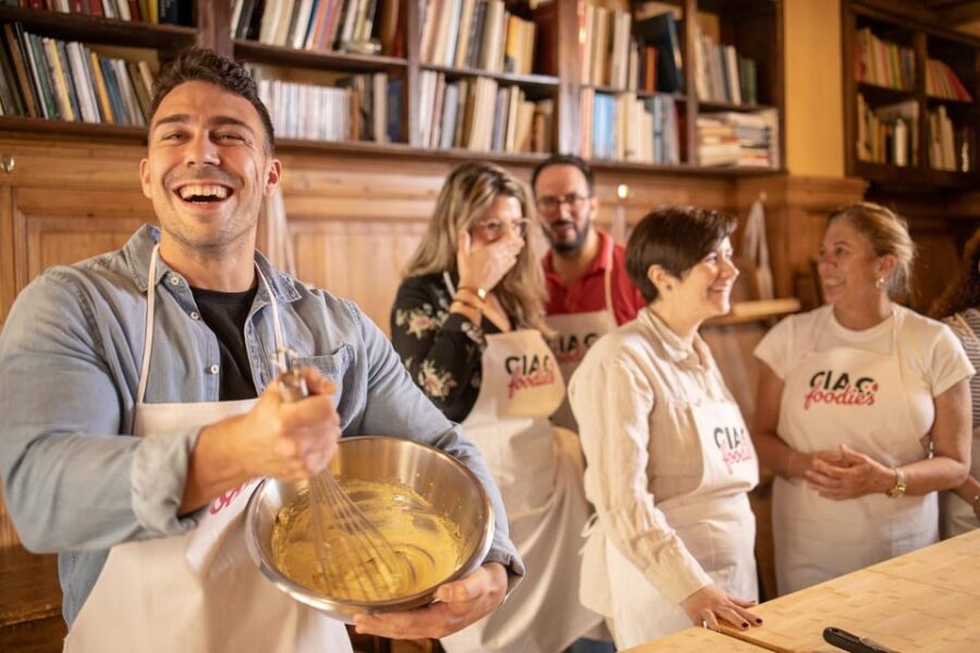 Florence: Pizza and Gelato Experience with Unlimited Wine - Crafting the Perfect Pizza Dough from Scratch