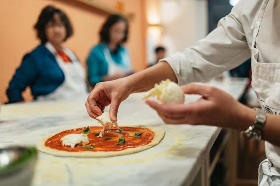 Florence: Premium Pizza & Gelato Preparation Class with Wine - What Makes This Pizza & Gelato Class a Great Choice