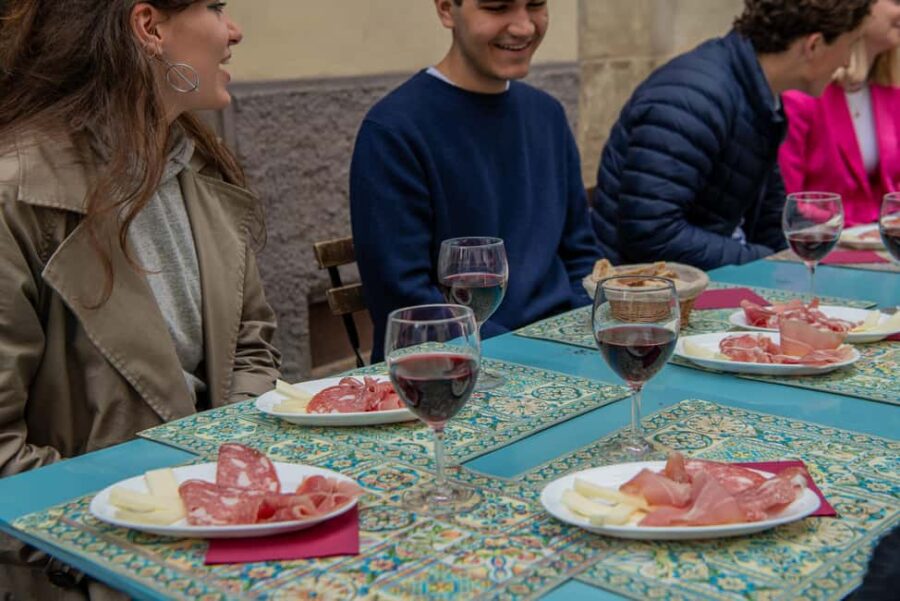 Florence: Private Food Walking Tour with Tuscan Classics - Starting Point at Schiaccia Passera: The Flavors Begin