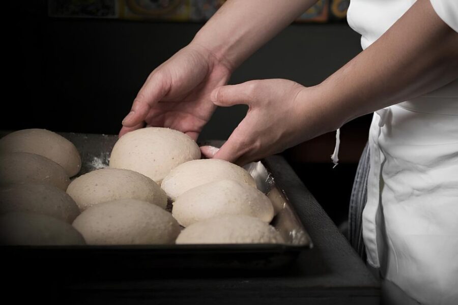 Florence: Private Pizza Making Class with Wine Tasting - Tasting and Wine Pairings in Florence