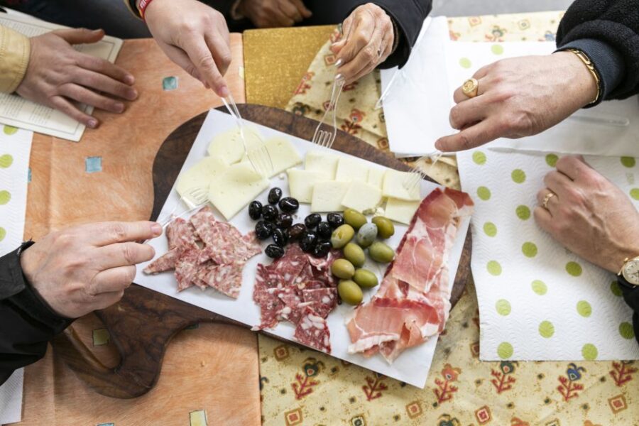 Florence: Taste Handmade Pasta & Tuscan Classics - Meeting in the Heart of Florence’s Market District