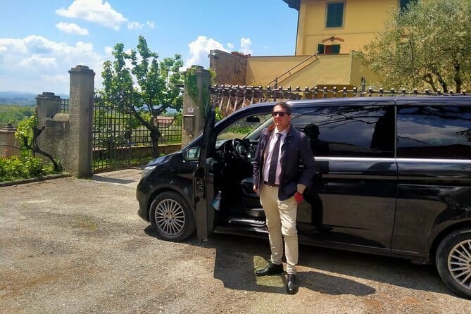 Florence to Cinque Terre ONE WAY TRANSFER - Personalized Service with a Comfortable Mercedes-Benz