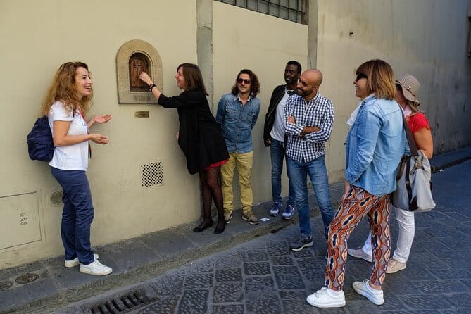 Florence Treasures and Tastes Walking Tour for Small Groups or Private - Starting Point and Meeting Details in Florence