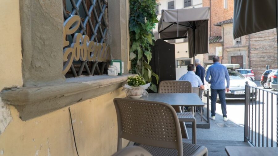 Florence: Truffle Hunting and Vinci with Lunch and Winery - Exploring Vinci: Leonardo da Vinci’s Hometown