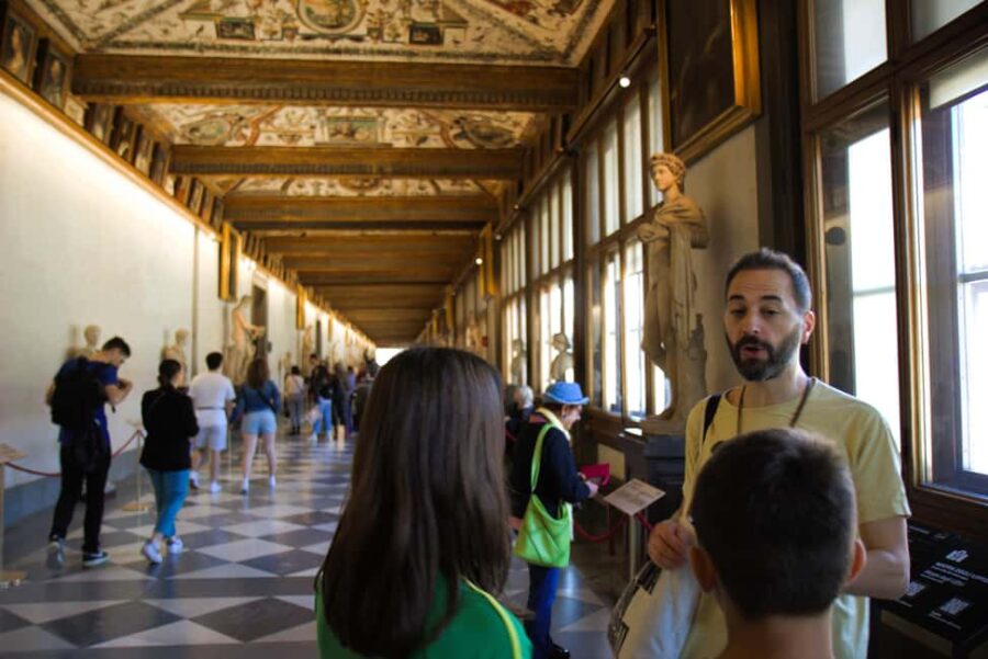 Florence: Uffizi Kids Treasure Hunt - The 2-Hour Private Guided Tour Experience