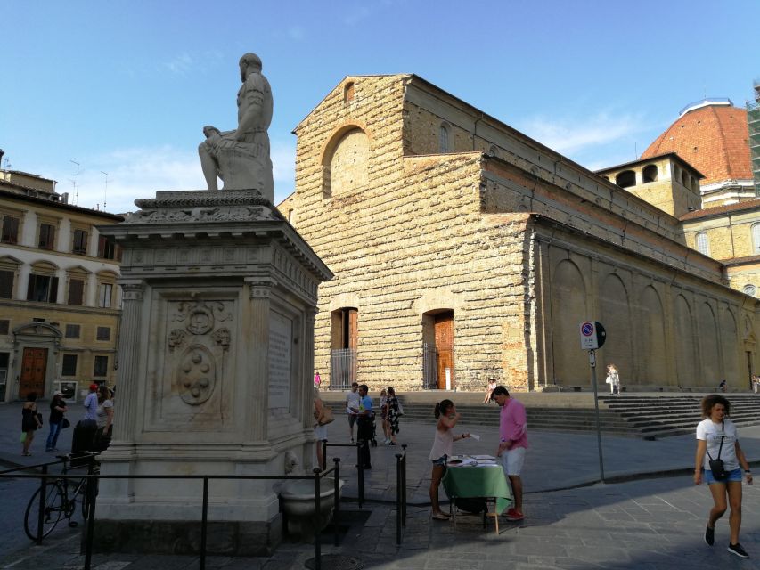 Florence Walking Tour History of the City & of the Medici - The Origins of the Medici Family in Florence’s San Lorenzo Neighborhood