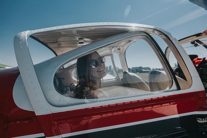 Fly above Lyon in a private plane - Starting the Lyon aerial adventure at Lyon-Bron Airport