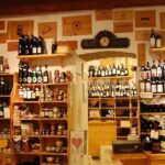 Food and Art Private Tour in Como - Starting the Day at Piazza Cavour in Como