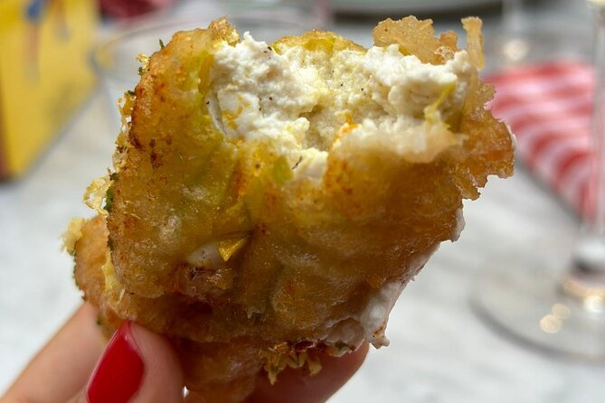 food Tour in the Spanish Quarter of Naples - Sonia’s Shop and the Art of Limoncello