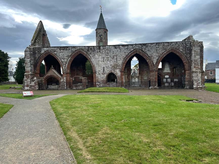 Fortrose: Hidden History Walking Tour With a Guide - Strolling Through Fortrose’s Picturesque Streets and Historic Buildings