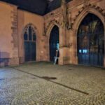 Frankfurt: Horror Theater and City Tour The Hell's Demon - Exploring the Restored Old Town and the Historic Town Hall