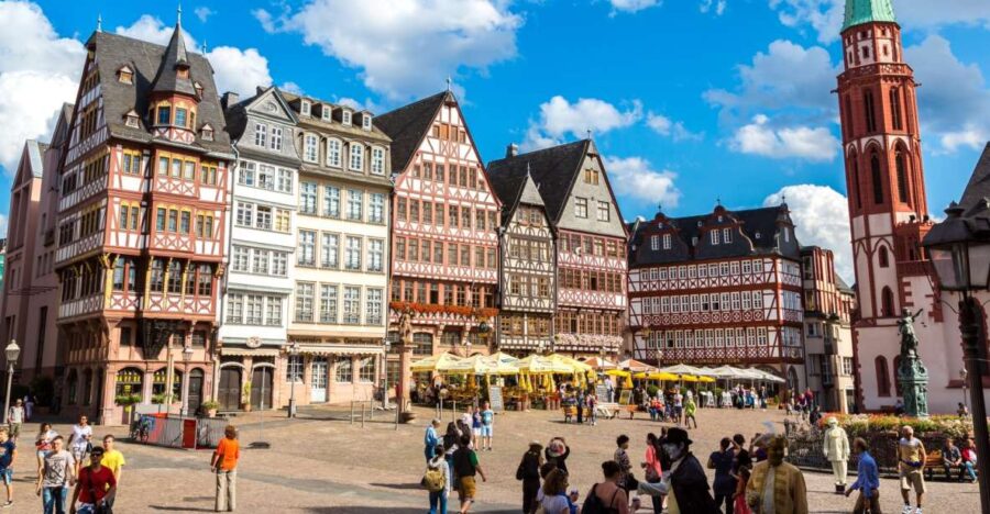 Frankfurt: Old Town Highlights Private Walking Tour - Starting Point: Meet in Front of St. Paul’s Church