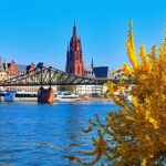 Frankfurt: Private tour in German - just for you and your friends - Starting Point at St. Paul’s Church for a Personalized Experience