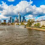 Frankfurt: River Main Sightseeing Cruise with Commentary - The Upstream and Downstream Routes: What You’ll See