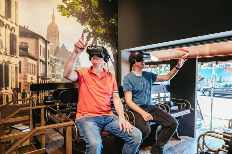 Frankfurt: Virtual Reality Time Travel Experience Ticket - Starting at the Hall of Mirrors with Baroque Music and Animations