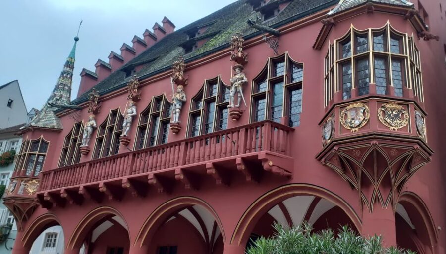 Freiburg: Walking and Strolling the Historic Center - Exploring the Medieval Streets of Konviktstrasse