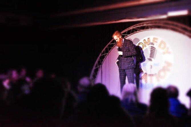 Friday & Saturday night comedy club entry - The Comedy Lineup and Performances