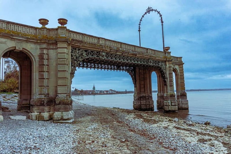 Friedrichshafen: Private city tour with wine tasting - Wine Tasting with Lake Constance Flavors