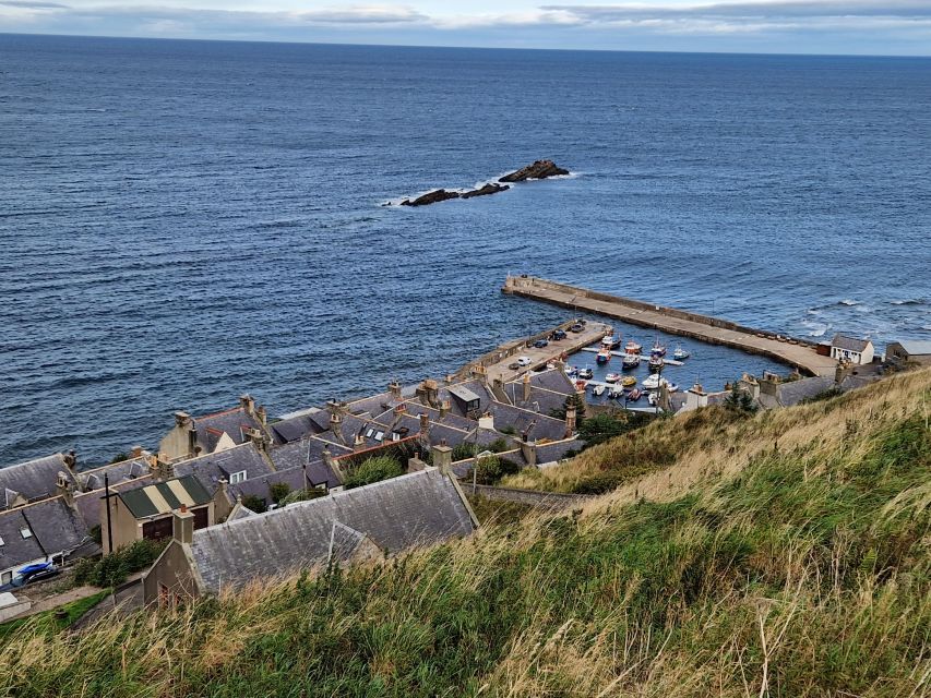 From Aberdeen: Coastal Villages of Aberdeenshire Tour - Discovering Gardenstown and Crovie
