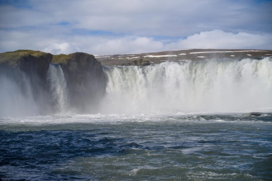 From Akureyri: Goðafoss Express Minibus Tour - Scenic Drive to Goðafoss in a Comfortable Minibus