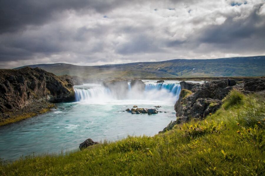 From Akureyri: Godafoss Waterfall Guided Trip with Transfers - Learning About the Waterfall’s Historical Significance