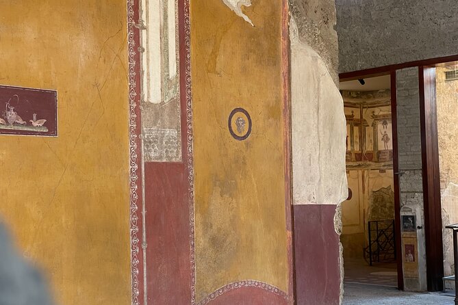 From Amalfi Coast: Pompeii Guided Tour with Skip the Line - Skip-the-Line Entry and Small Group Experience