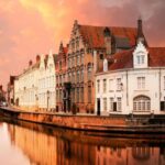From Amsterdam: Day Trip to Bruges in Spanish - Convenient Departure from Amsterdams Center