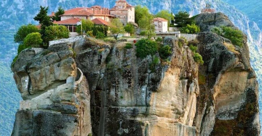 From Athens: Private Day Trip to Meteora - Discovering the Village of Kastraki