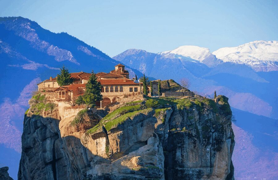 From Athens: Private Meteora Day Trip with Monasteries - Exploring Meteora’s Iconic Rock Formations and Monasteries