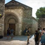 From Barcelona: Medieval Villages Day Tour - Exploring Besalú: A Medieval Treasure