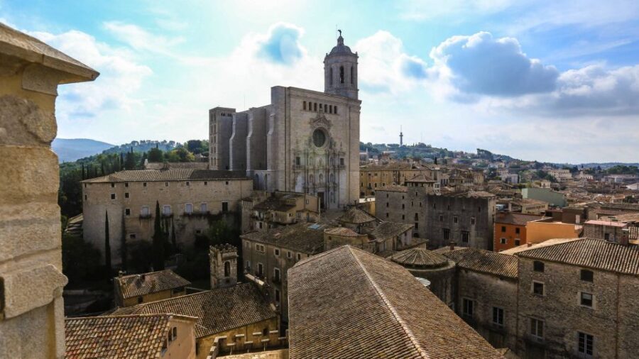From Barcelona: Private Medieval Girona Half-Day Tour - Starting Point: Convenient Hotel or Apartment Pickup in Barcelona
