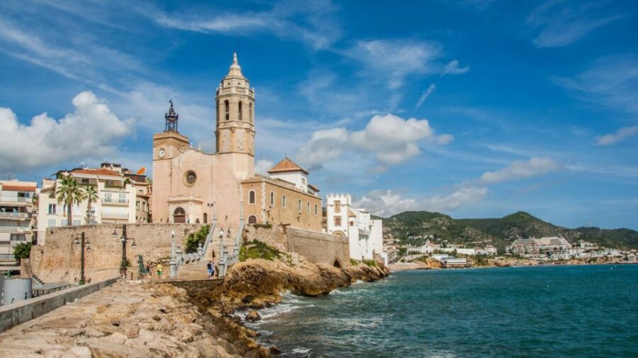 From Barcelona: Tarragona & Sitges Full Day Tour with Pickup - Arrival and Private Transfer from Barcelona