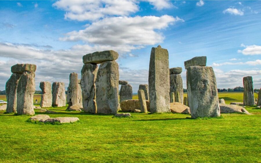 From Birmingham: Stonehenge & Bath Day Tour - Exploring Stonehenge with Self-Guided Audio