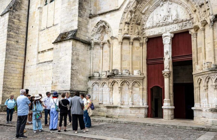 From Bordeaux: Half-day trip to Saint-Emilion with Eglise Monolithe - Visiting the Iconic Monolithic Church of Saint-Emilion