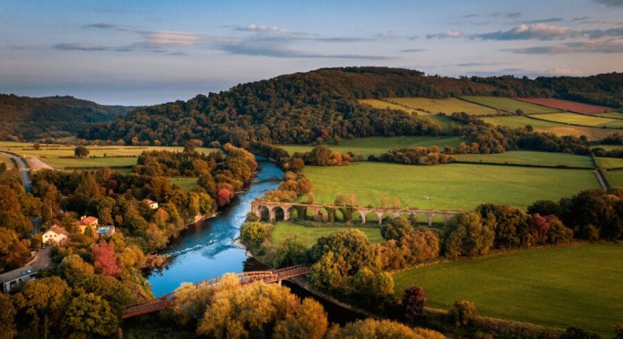 From Bristol: 2-Day Enchanting Stratford & Oxford - Discover Tintern Abbey on the Banks of River Wye
