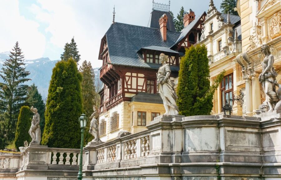 From Bucharest: Day Trip to Dracula and Peles Castle - From the Heart of Bucharest to the Prahova Valley