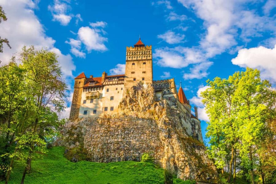 From Bucharest: Day Trip to Dracula's Castle, Peles & Brasov - Key Points
