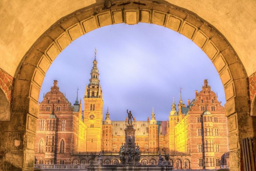 From Copenhagen: Private Frederiksborg Castle Tour - Walking from the Train Station to Frederiksborg Castle