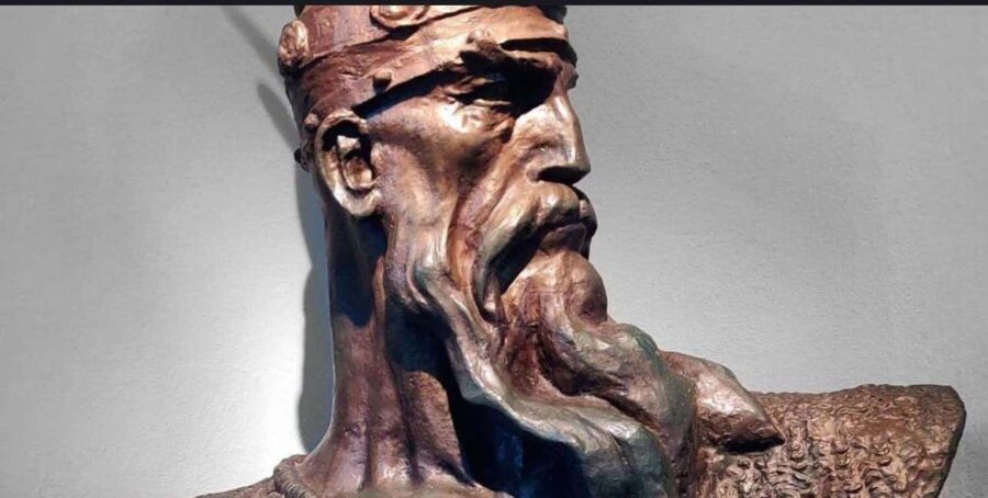 From Durres/Golem: Kruja Castle and Sari Salltik Day Trip - Climbing to the Sari Salltik Shrine on Mount Kruja