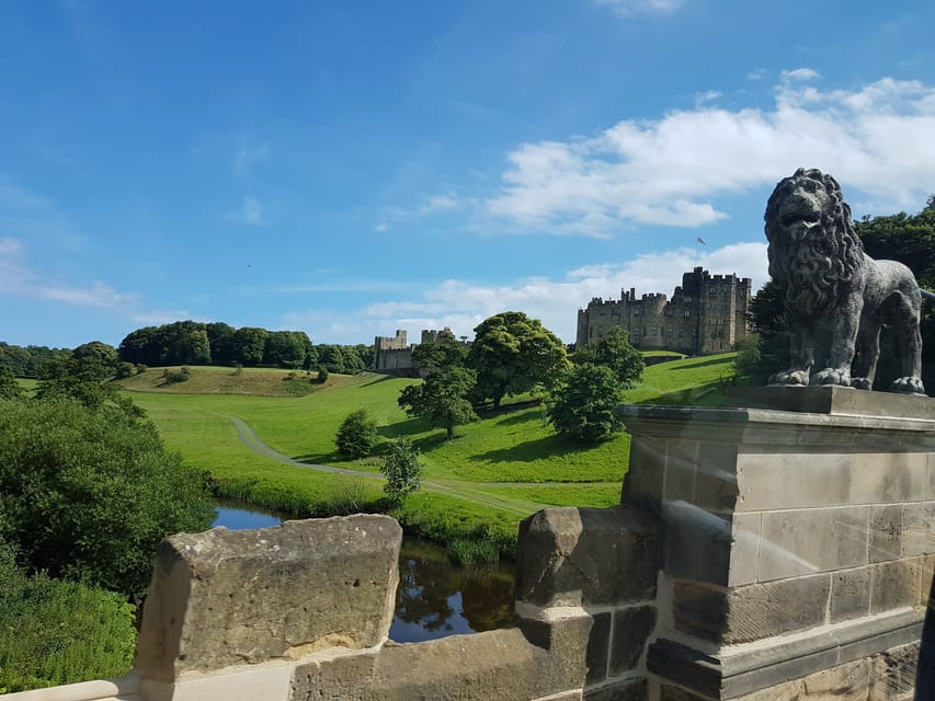 From Edinburgh: Holy Island, Alnwick Castle & Northumbria - Exploring Alnwick Castle and Gardens