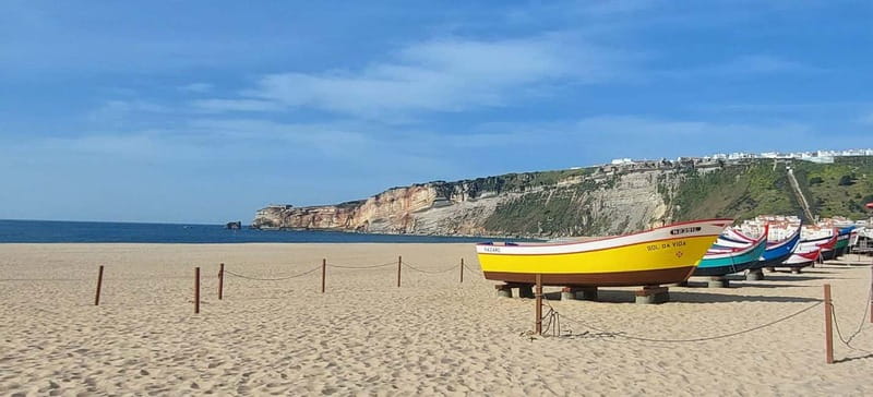 From Fátima: Batalha and Nazaré Guided Tour - Exploring Batalha Monastery’s Unique Architecture