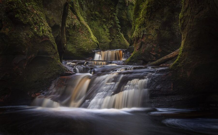 From Glasgow: The Devil's Pulpit Day Trip - Exploring the Enchanting Forest and the Crimson River