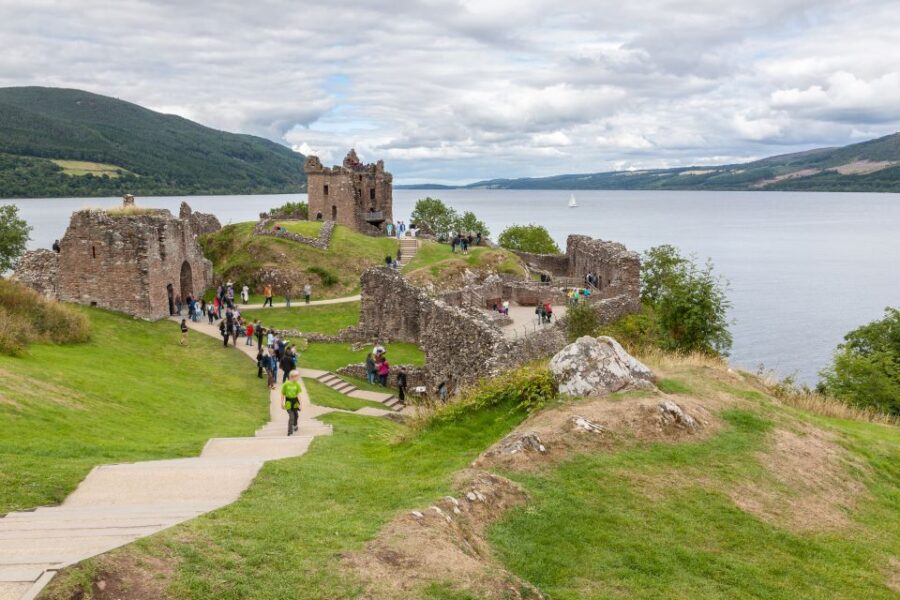 From Inverness: Jacobite Steam Train and Highlands Tour - Visiting Urquhart Castle: A Picture-Perfect Moment